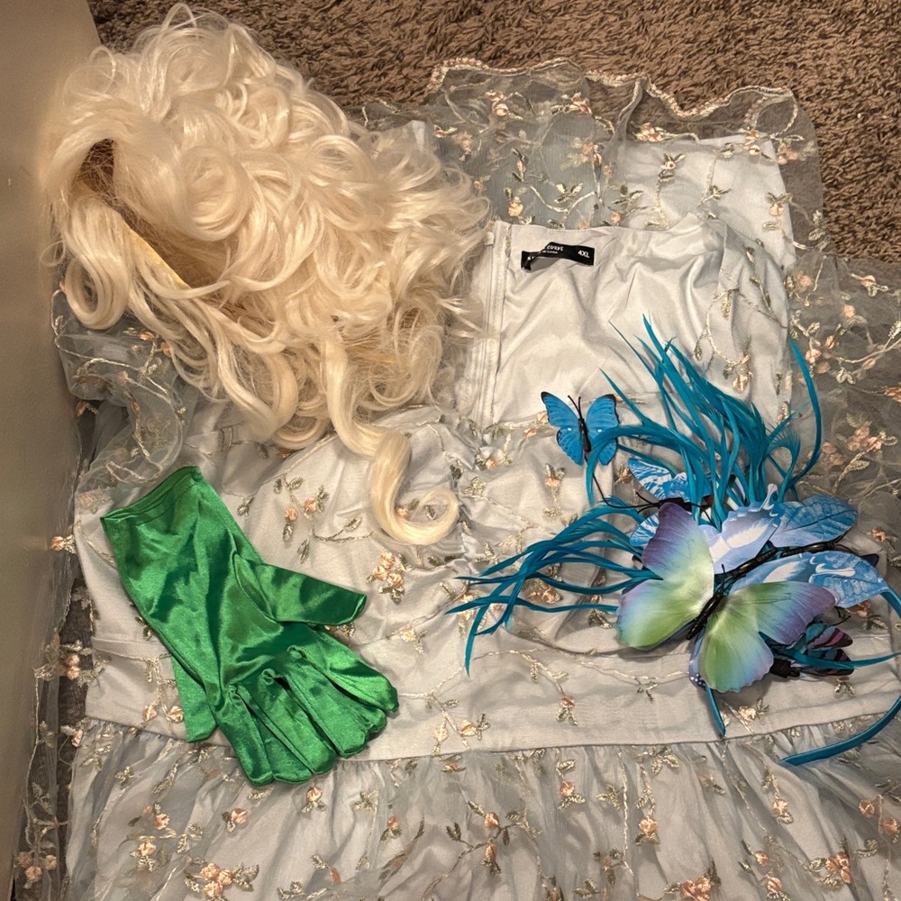 Bridgerton Costume Floral Dress with Green Gloves and Blonde Wig